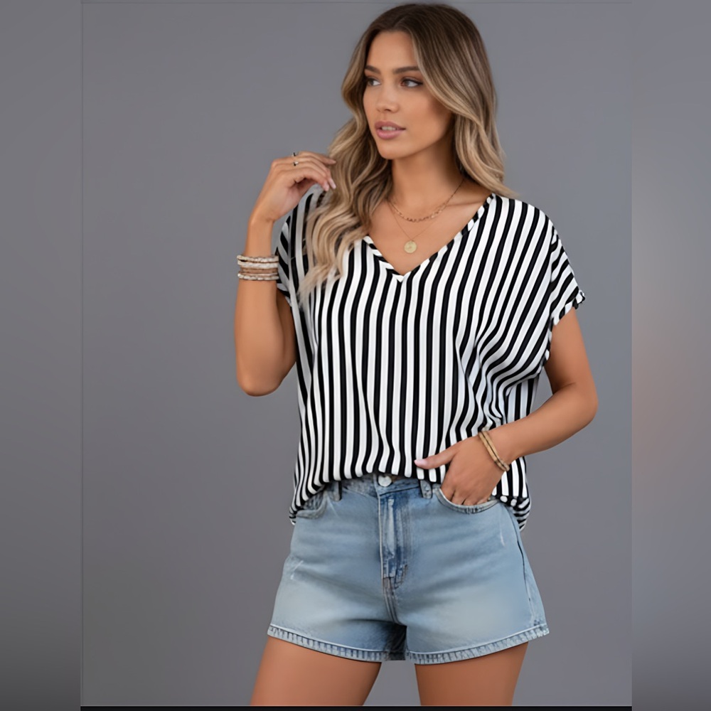 Striped Print Backless Batwing Sleeve Blouse - Picture 4 of 5